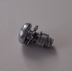 The screw removed from the G5.